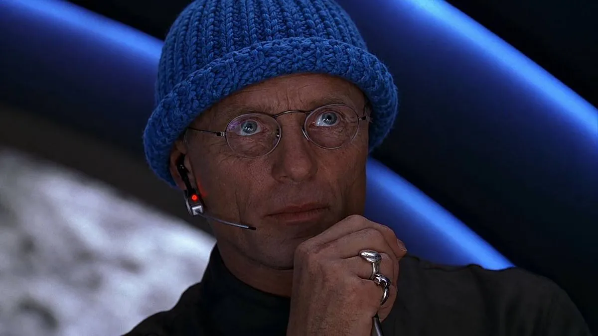 catwifhat meme — director hat
